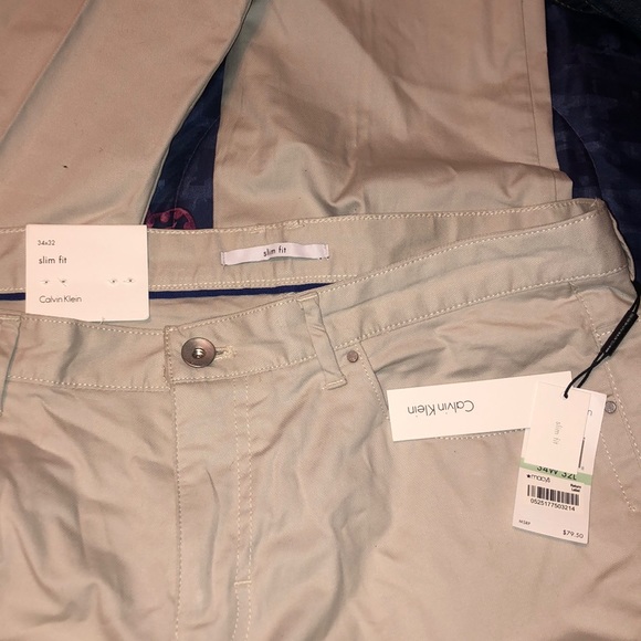 Calvin Klein slim fit khakis - Picture 1 of 3